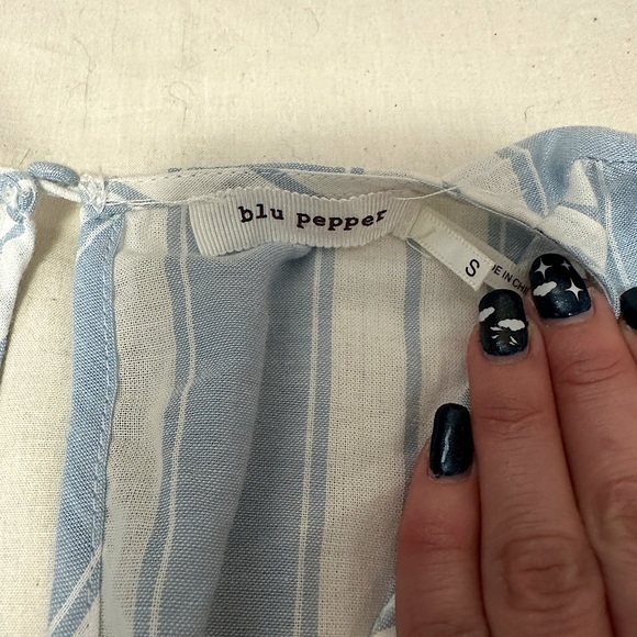 Blu Pepper Striped and Floral Romper size S - Picture 7 of 10